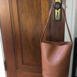 Universal Thread Bucket Bag